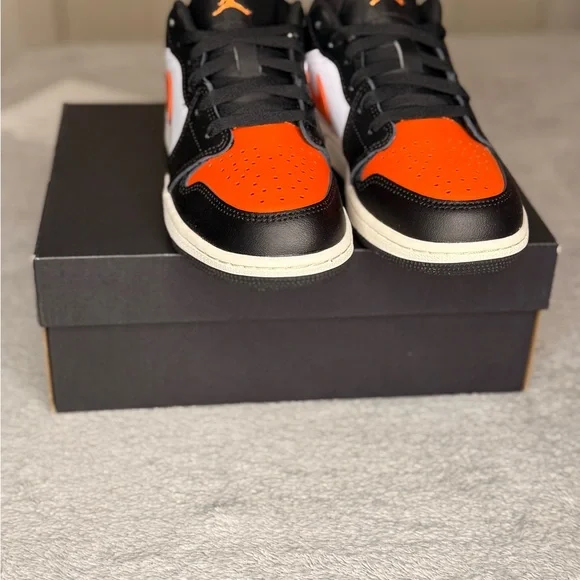 Air Jordan 1 Low GS “Starfish” – Size 4.5Y – New in Box - Picture 5 of 12